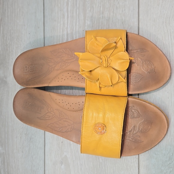 Born Yellow Floral Women's Slide Sandals Shoes Sz 11 - Picture 3 of 13